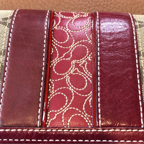 COACH Hampton Signature C Canvas and Red Crimson TriFold Wallet Vintage Rare - Picture 5 of 13